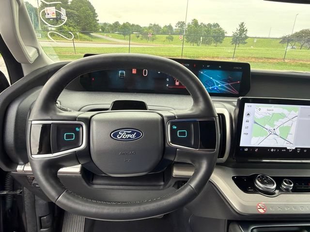 Certified 2025 Ford Expedition Active AWD/4WD image 42