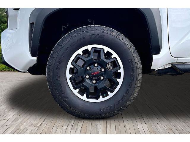 Used 2025 Toyota Tacoma TRD Off-Road AWD/4WD image 26