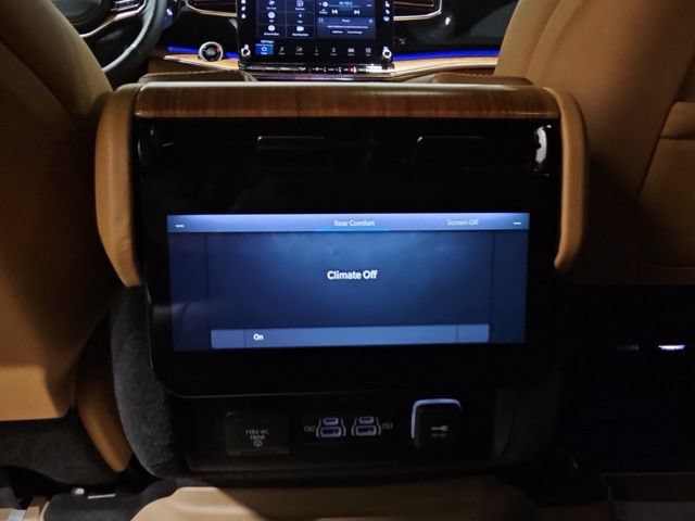 Used 2023 Jeep Grand Wagoneer L Series III w/ HD Trailer Tow Package AWD/4WD image 23
