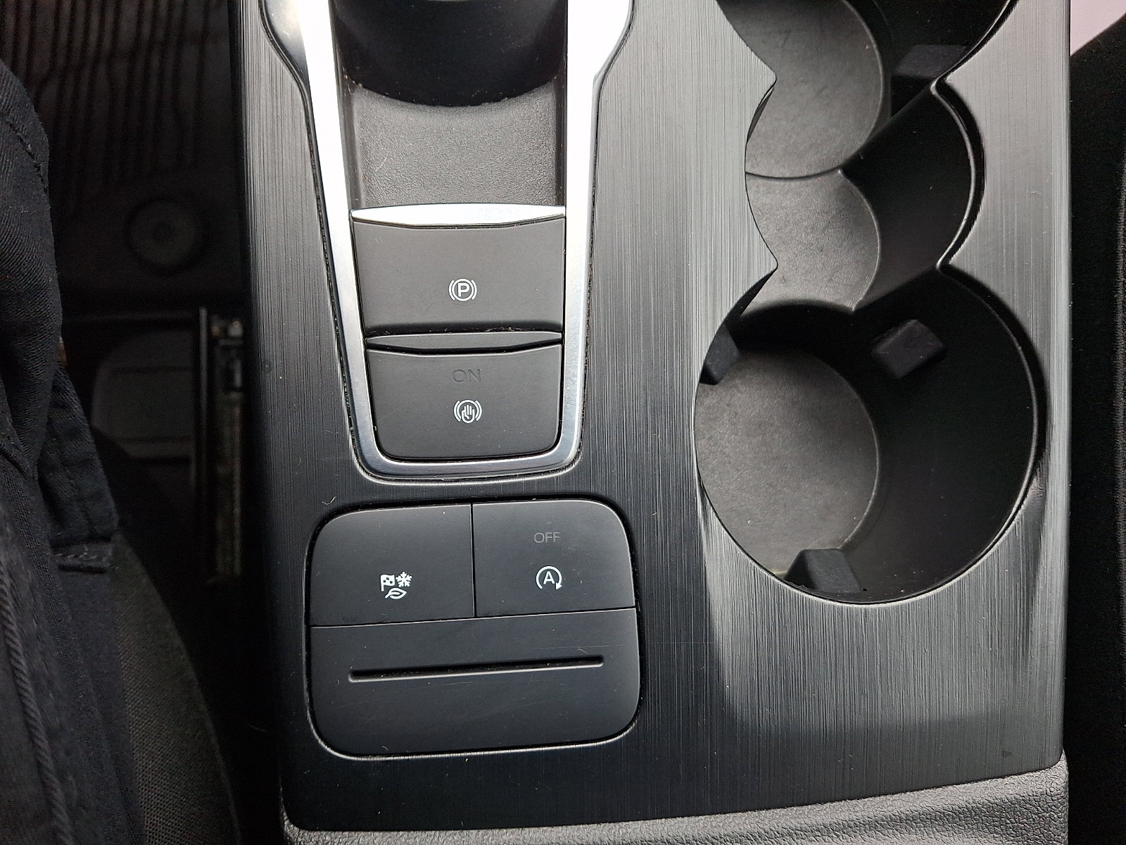 Certified 2023 Ford Escape Active AWD/4WD image 27