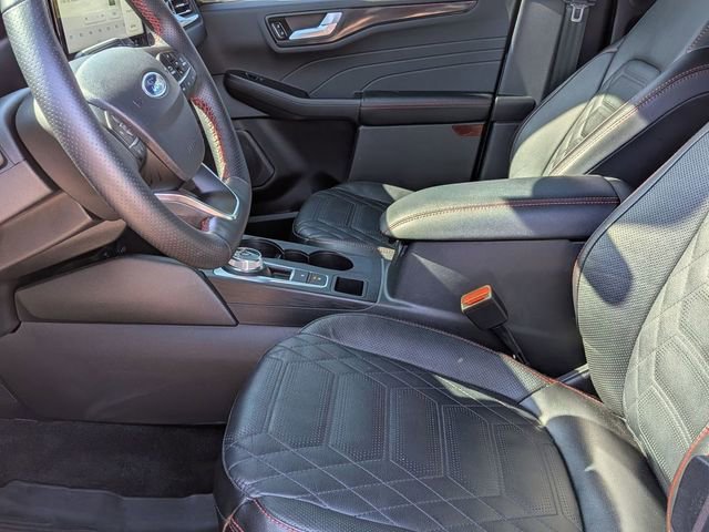 Certified 2024 Ford Escape ST-Line Elite w/ Premium Technology Package AWD/4WD image 12