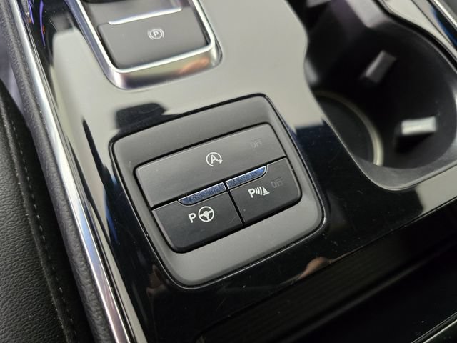 Certified 2019 Ford Edge ST w/ Equipment Group 401A AWD/4WD image 36