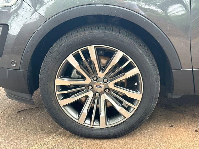 Certified 2017 Ford Explorer Platinum AWD/4WD image 15