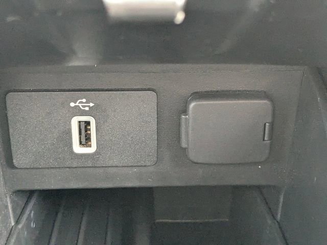 Certified 2018 Ford Explorer Platinum image 22