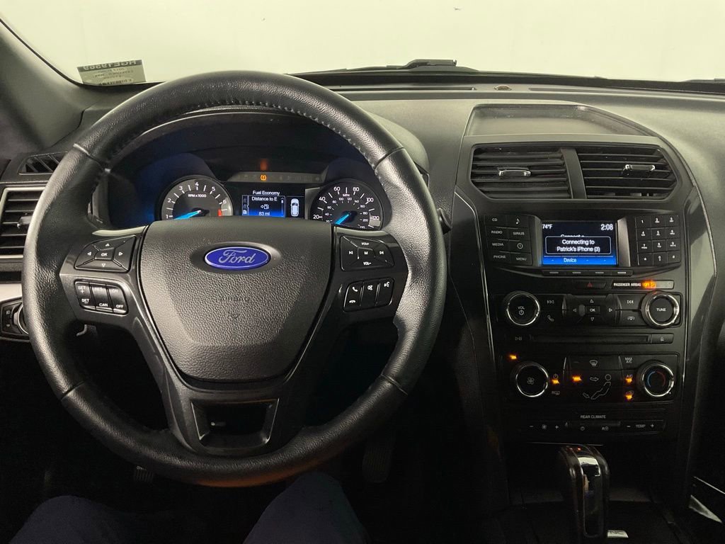 Certified 2017 Ford Explorer XLT FWD image 13