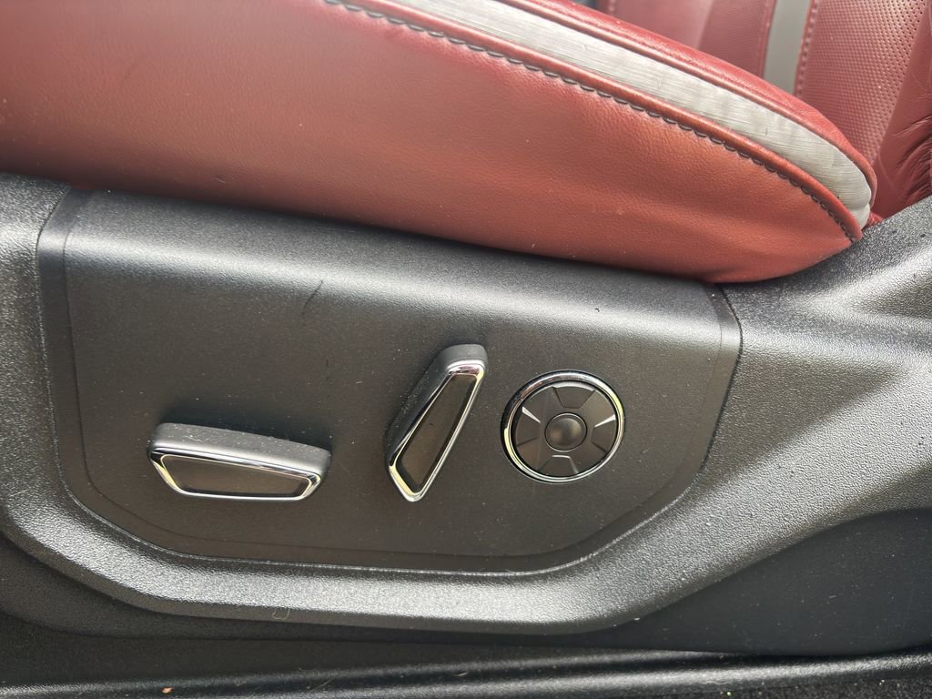 Certified 2019 Ford F250 Platinum AWD/4WD image 13
