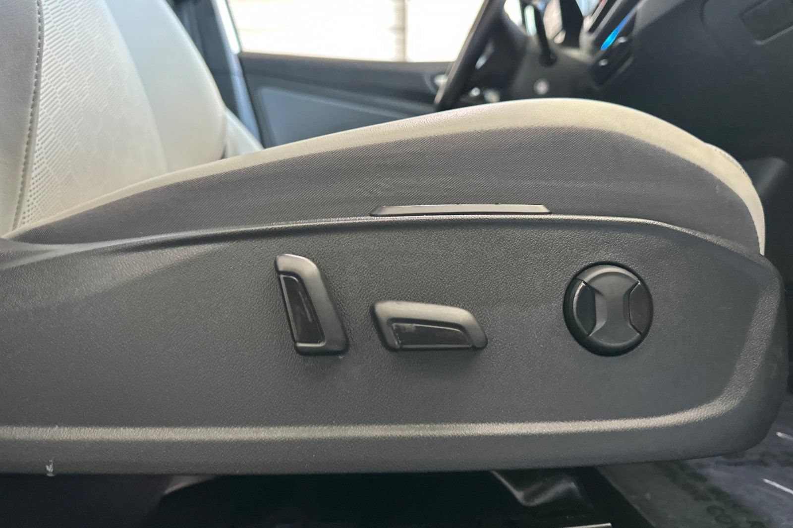 Used 2021 Volkswagen ID.4 Pro S w/ Gradient Package RWD image 23