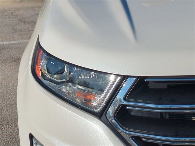 Certified 2018 Ford Edge SEL w/ Equipment Group 201A image 10