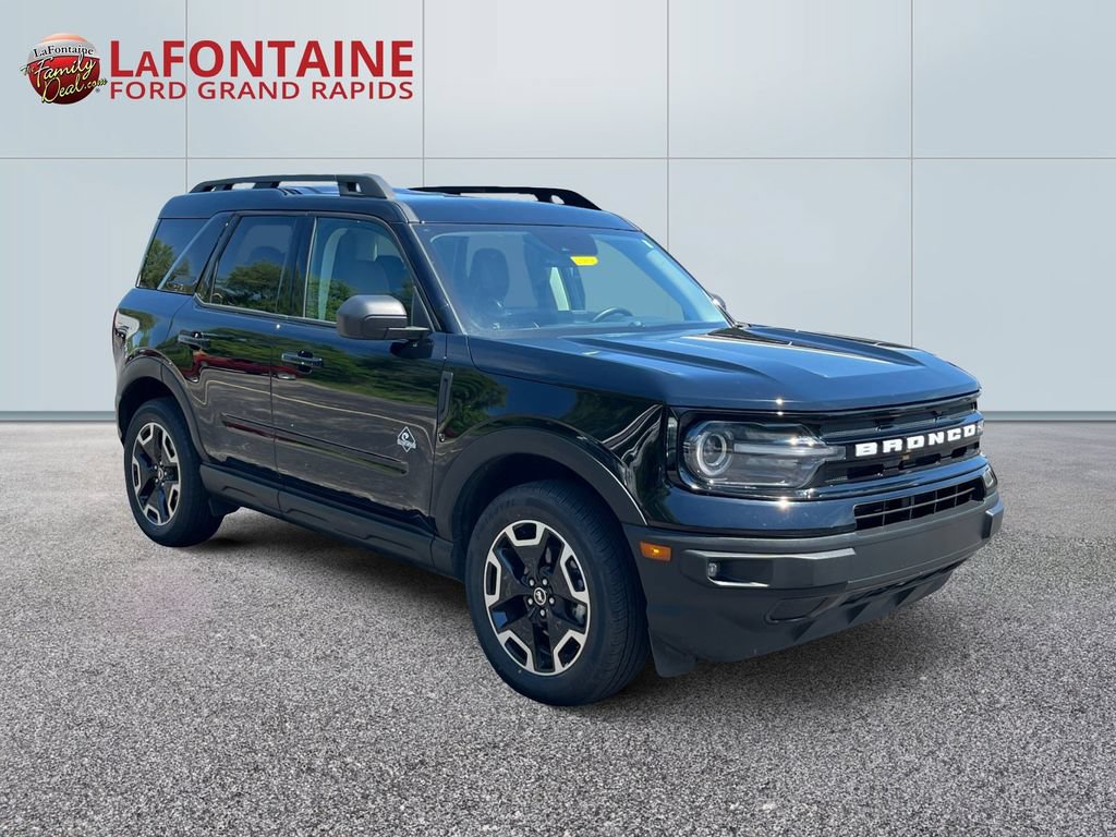 Certified 2024 Ford Bronco Sport Outer Banks w/ Tech Package AWD/4WD image 3