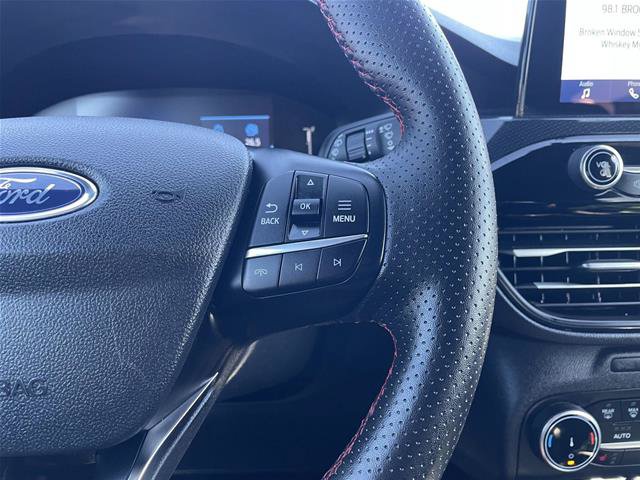 Certified 2025 Ford Escape ST-Line Select AWD/4WD image 13