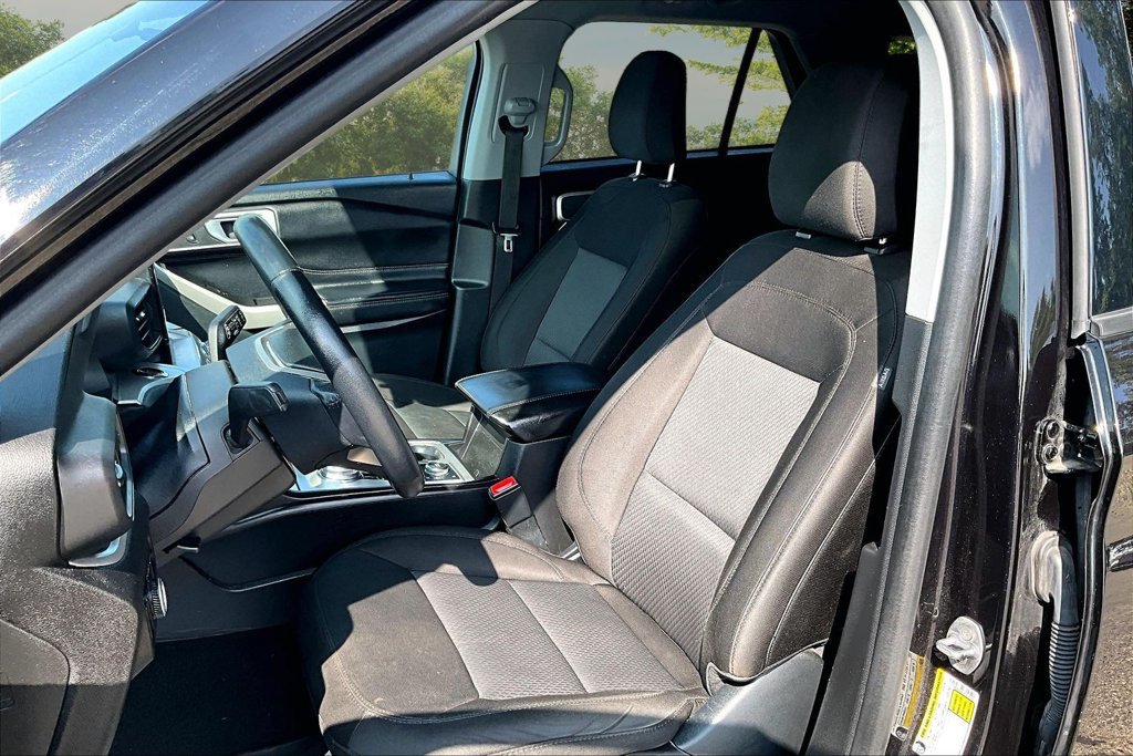 Certified 2023 Ford Explorer XLT AWD/4WD image 24