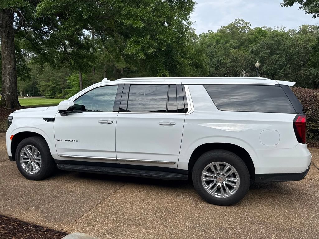 Used 2024 GMC Yukon XL SLT w/ SLT Luxury Package