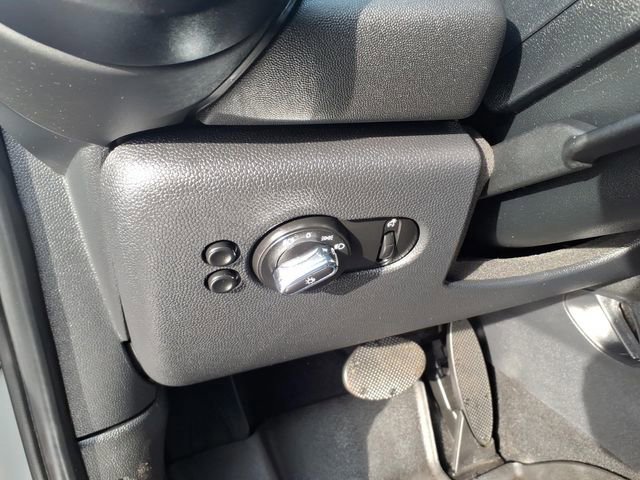 Used 2019 MINI Cooper S image 13