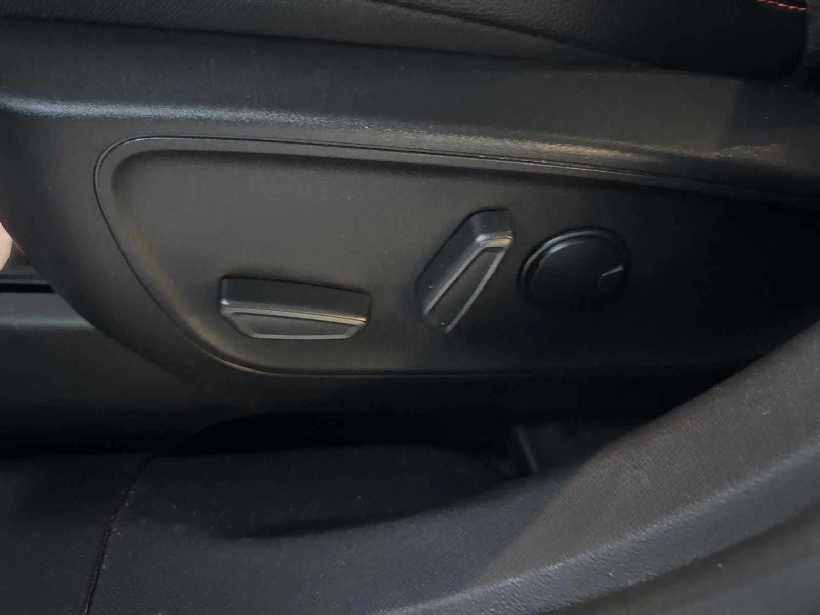 Certified 2023 Ford Escape ST-Line Elite w/ Premium Technology Package image 25