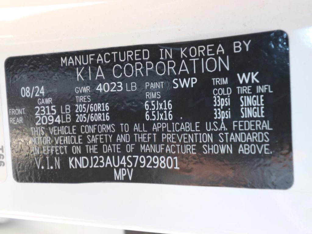 Used 2025 Kia Soul LX w/ LX Technology Package image 23