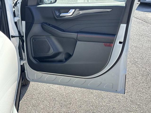 Certified 2025 Ford Escape ST-Line w/ Tech Pack #1 image 10