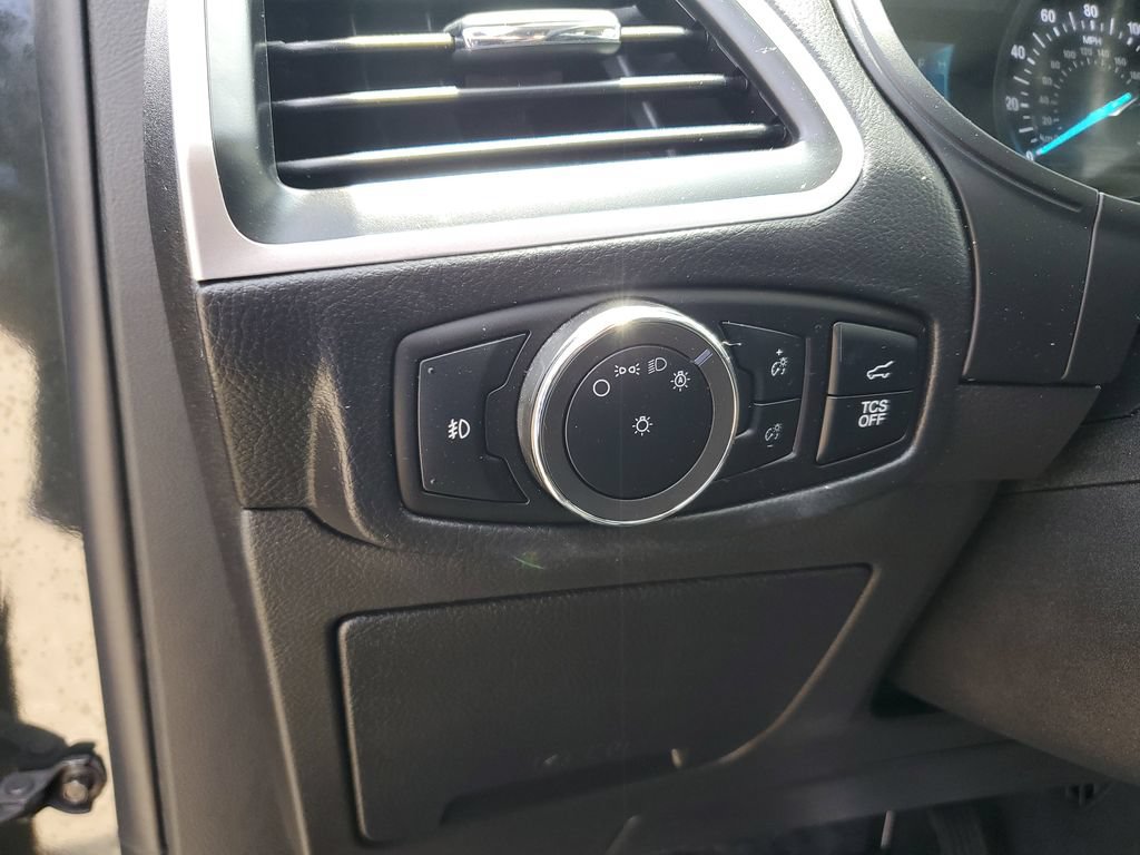 Certified 2024 Ford Edge SEL w/ Convenience Package AWD/4WD image 18