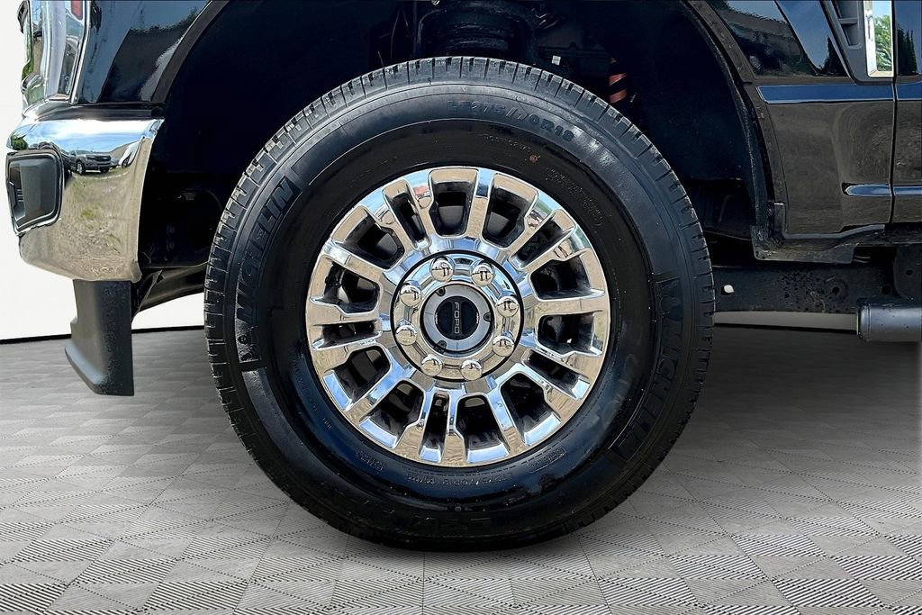 Certified 2025 Ford F250 Lariat image 11