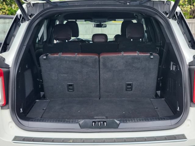 Certified 2023 Ford Explorer Platinum w/ Technology Package AWD/4WD image 33