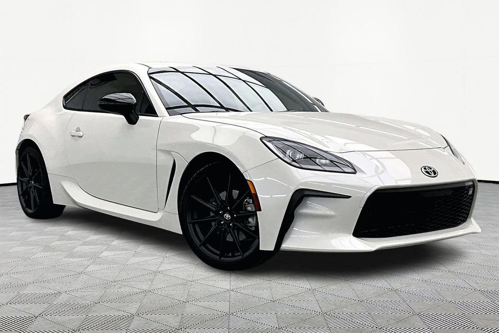 Used 2024 Toyota GR86 Premium image 5