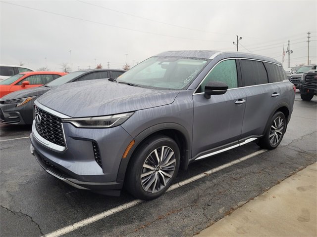 Used 2023 INFINITI QX60 Sensory w/ Vision Package image 2