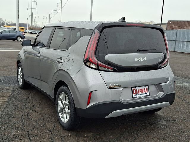 Used 2023 Kia Soul LX w/ LX Technology Package image 4
