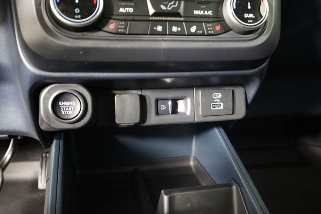 Certified 2024 Ford Maverick Lariat w/ Black Appearance Package image 58