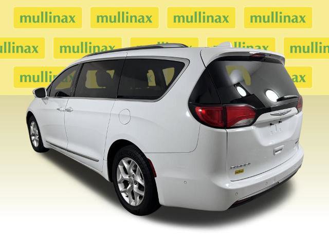 Used 2020 Chrysler Pacifica Limited w/ Advanced Safetytec Group image 3