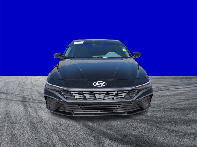 Used 2025 Hyundai Elantra Sport FWD image 9