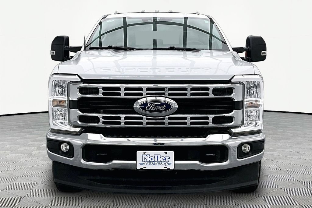 Certified 2025 Ford F350 XLT w/ FX4 Off-Road Package AWD/4WD image 3