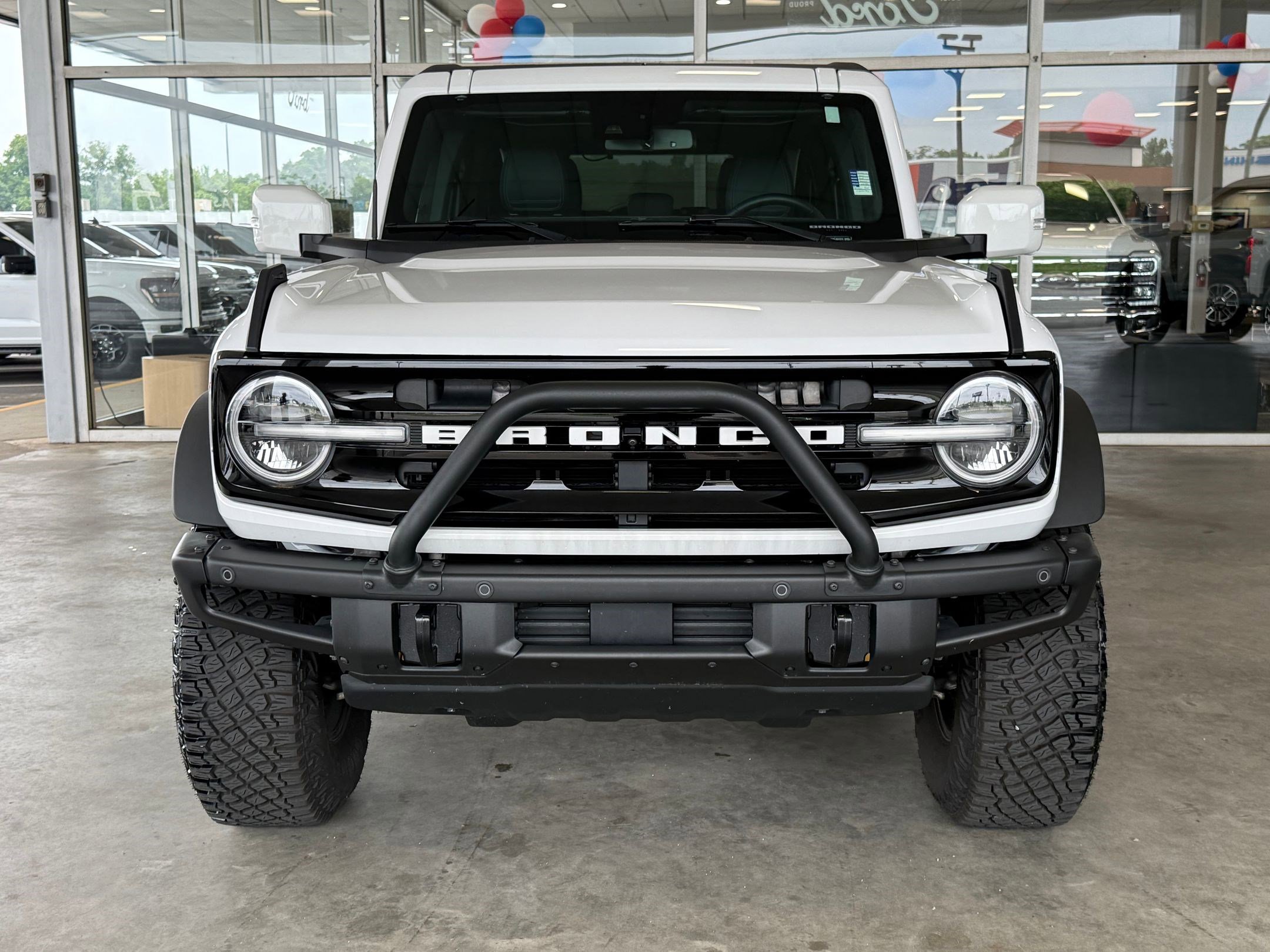 Certified 2023 Ford Bronco Outer Banks w/ Sasquatch Package AWD/4WD image 6