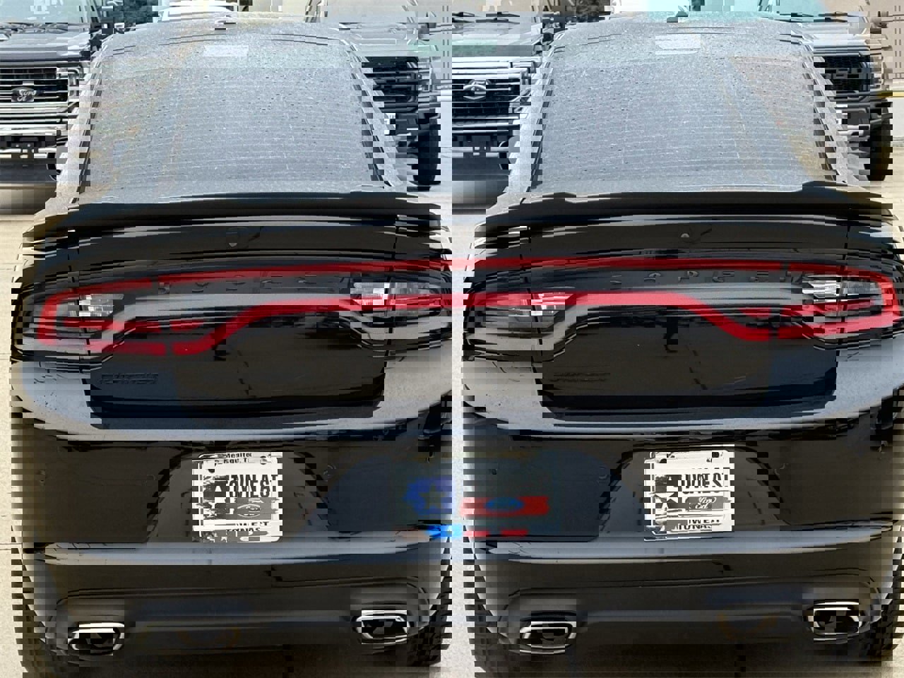 Used 2021 Dodge Charger SXT w/ Blacktop Package image 5