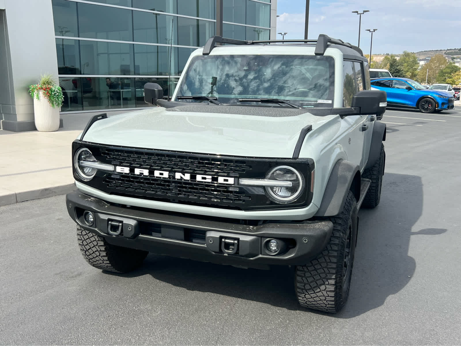 Certified 2023 Ford Bronco Wildtrak AWD/4WD image 2