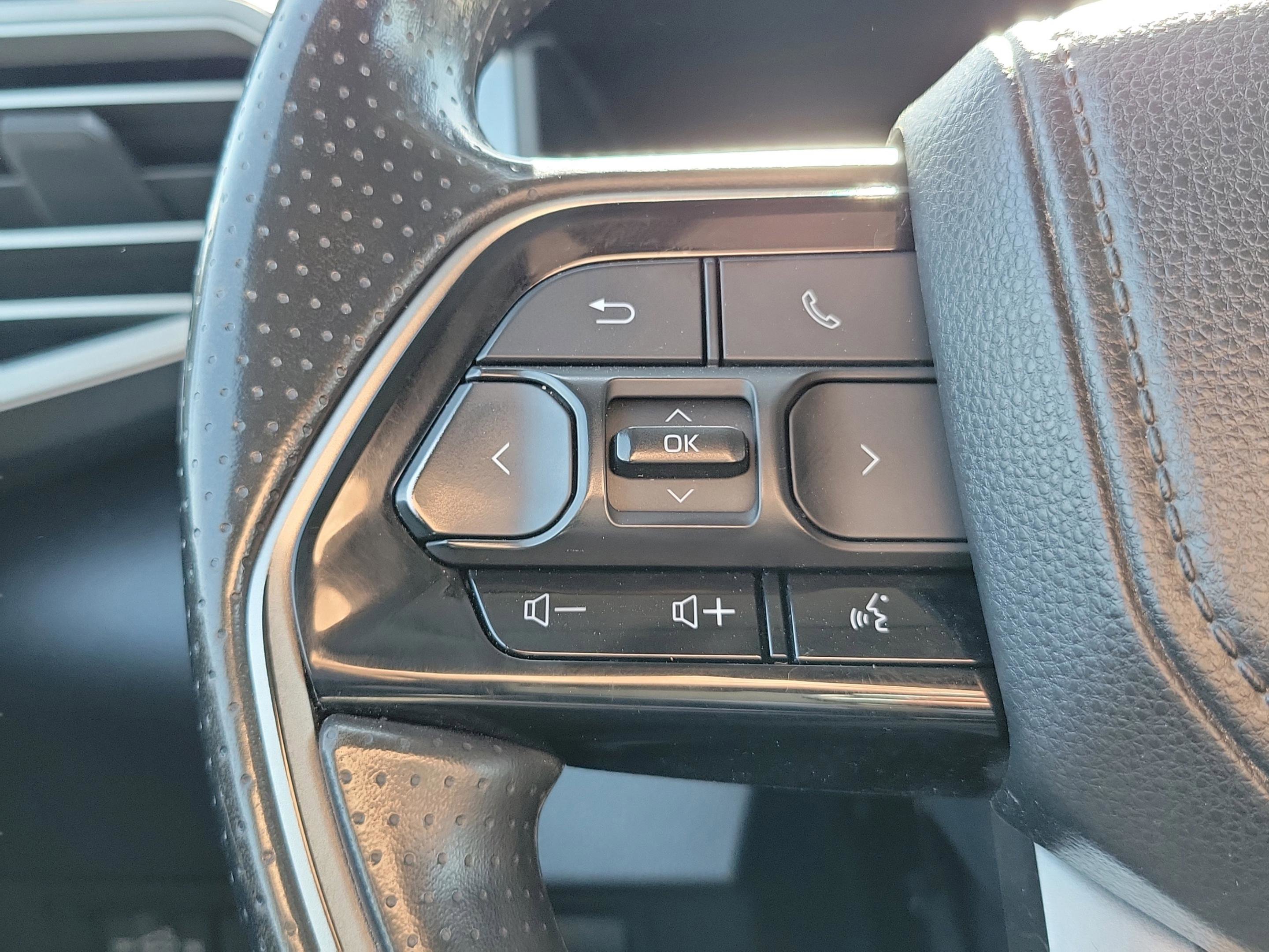 Used 2024 Toyota Tundra SR5 AWD/4WD image 18