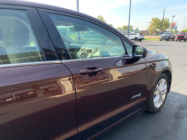 Certified 2019 Ford Fusion SE FWD image 16