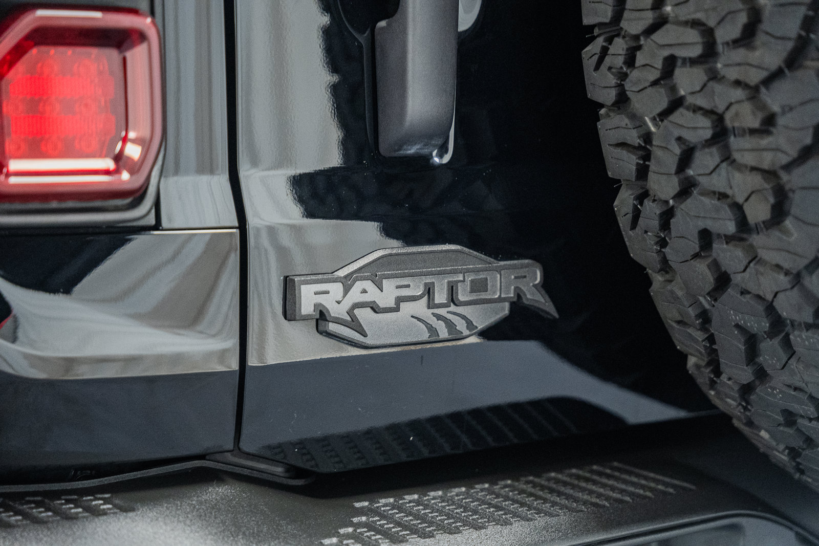 Certified 2024 Ford Bronco Raptor AWD/4WD image 8