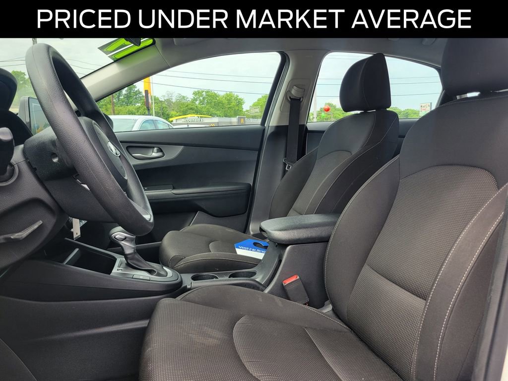 Used 2019 Kia Forte LXS FWD image 13
