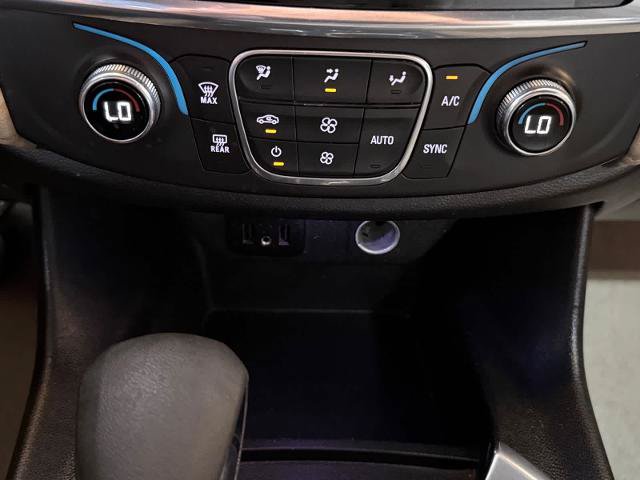 Used 2022 Chevrolet Traverse LS w/ Midnight/Sport Edition FWD image 19
