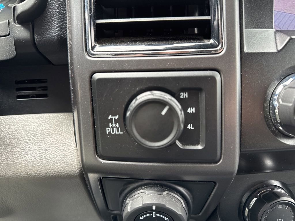 Certified 2020 Ford F150 XLT w/ Equipment Group 302A Luxury AWD/4WD image 31