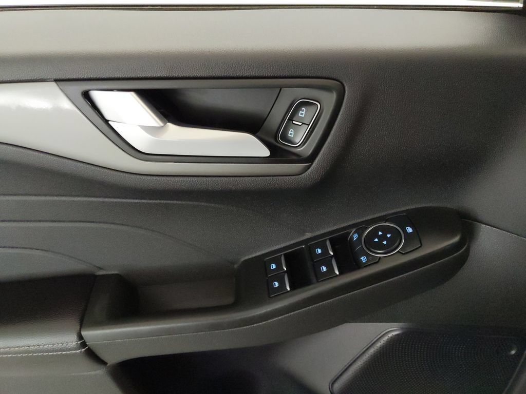 Certified 2024 Ford Escape SE FWD image 14