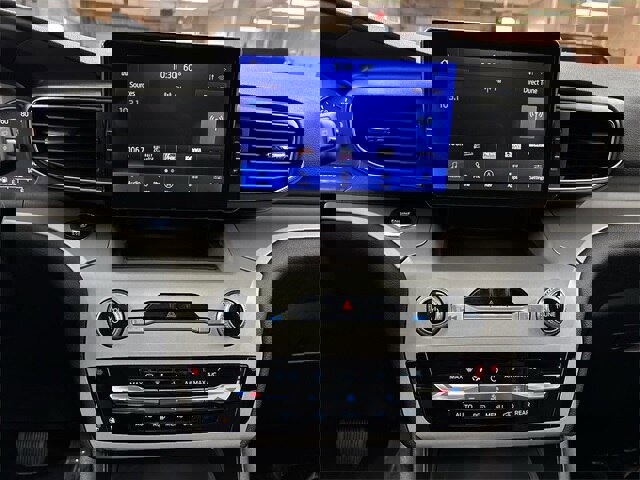 Certified 2023 Ford Explorer XLT w/ Equipment Group 202A image 8