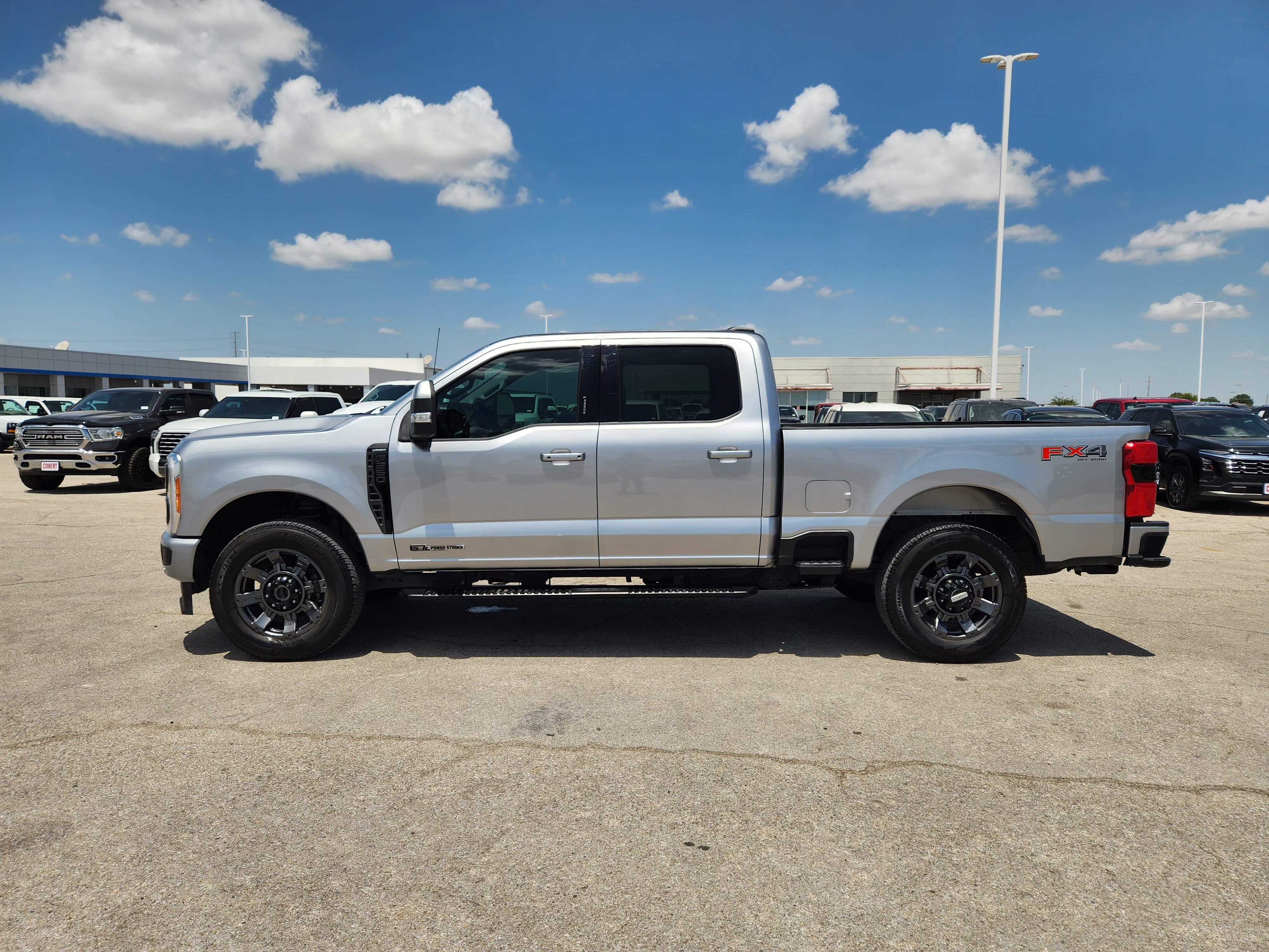 Certified 2023 Ford F250 Lariat w/ Lariat Ultimate Package AWD/4WD image 4