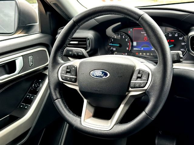 Certified 2021 Ford Explorer XLT w/ Equipment Group 202A RWD image 25