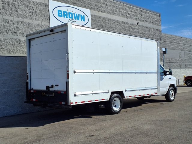 Certified 2022 Ford E-350 and Econoline 350 Super Duty RWD image 25
