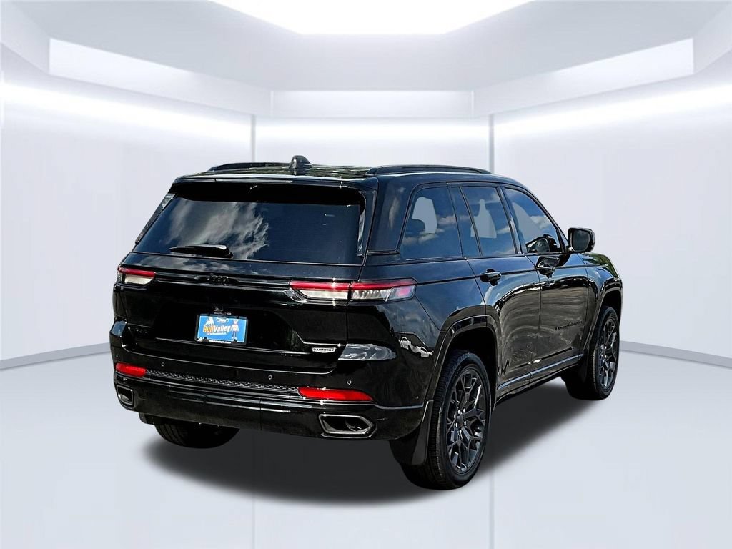 Used 2025 Jeep Grand Cherokee Summit AWD/4WD image 8