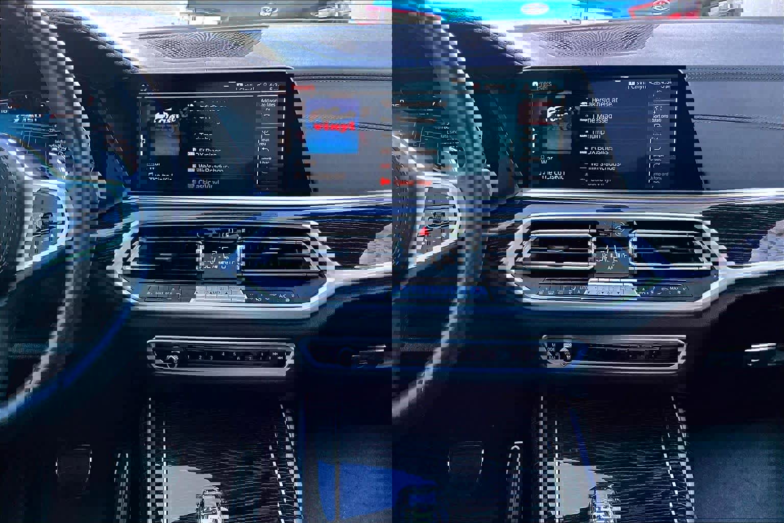 Used 2022 BMW X7 M50i image 7