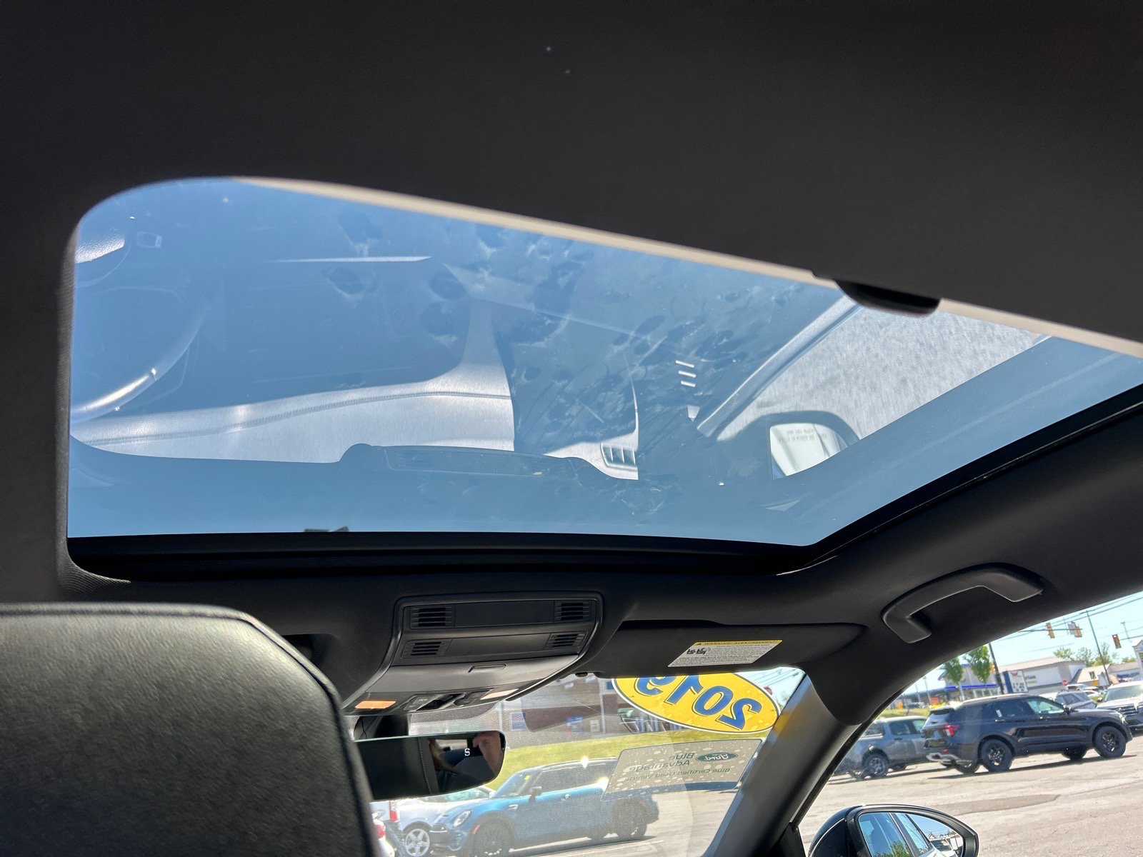 Used 2019 Volkswagen Jetta R-Line FWD image 4