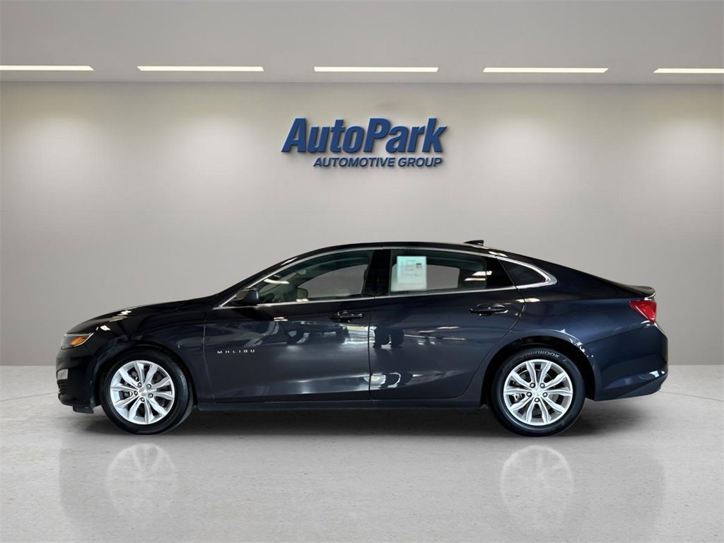 Used 2023 Chevrolet Malibu LT image 2