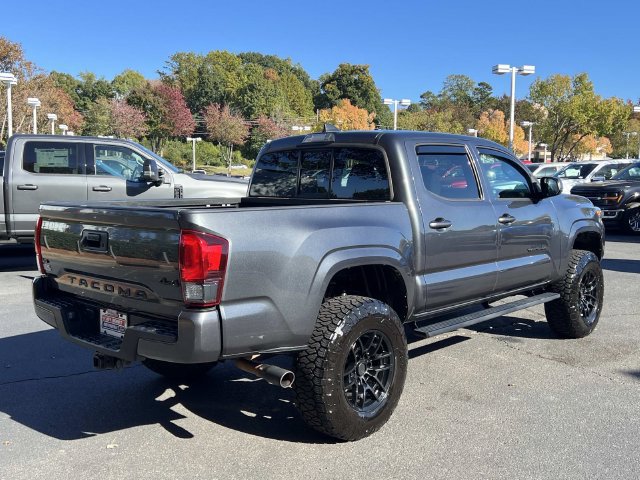 Used 2020 Toyota Tacoma SR AWD/4WD image 5