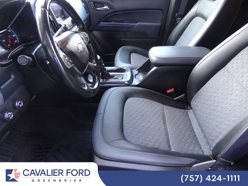 Used 2019 Chevrolet Colorado Z71 w/ Z71 Midnight Edition AWD/4WD image 6